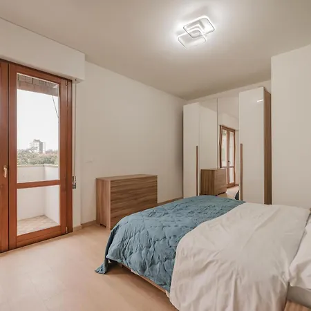 アパート Viky Flat - 15 Min From & Free Parking